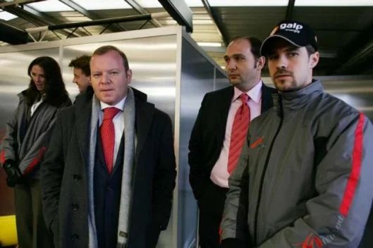 Alex Shnaider (centre) at the Midland MF1 Racing launch this year with Midland MF1 Racing Managing Director Colin Kolles and F1 driver Tiago Monteiro (