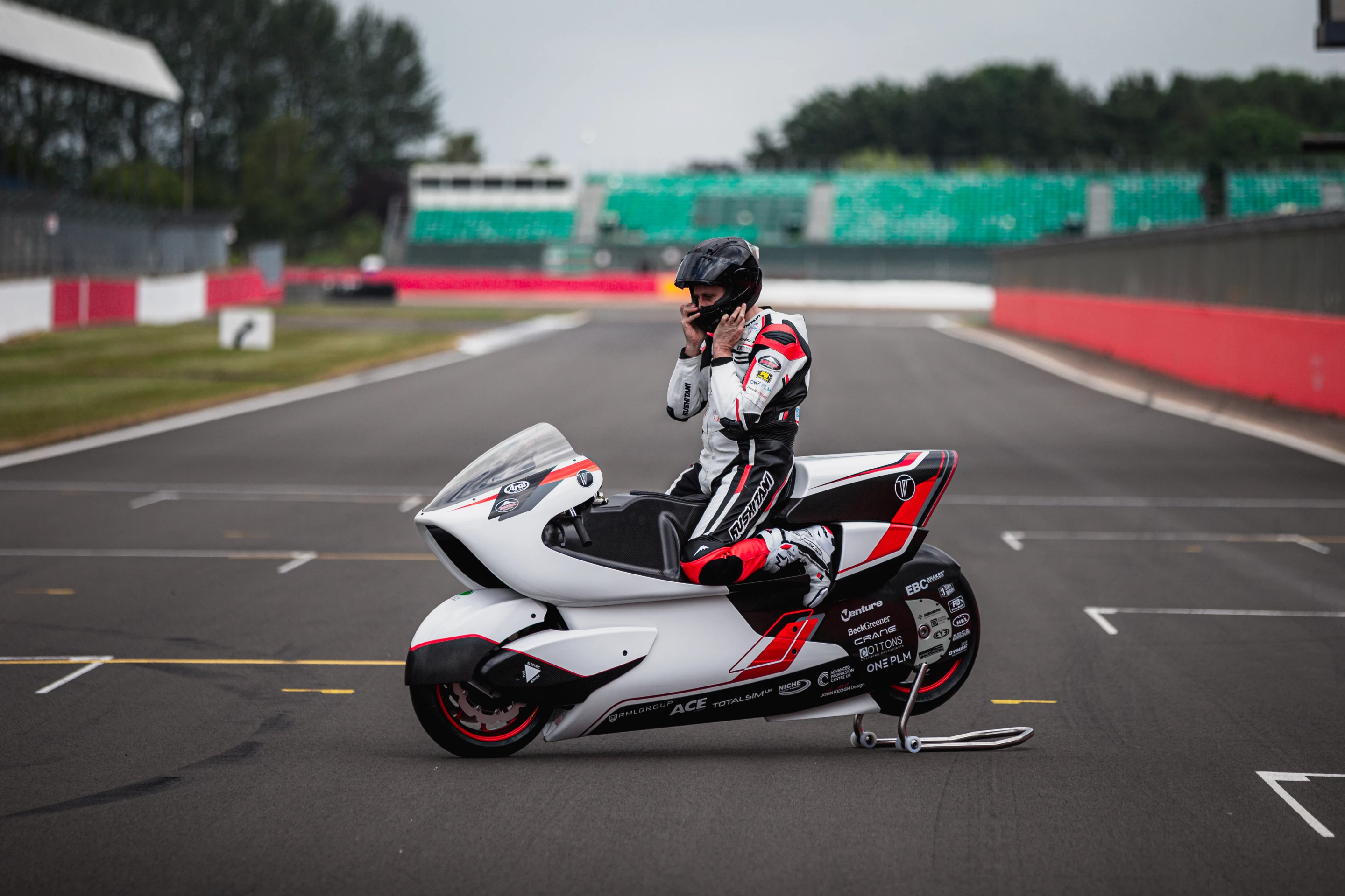 WMC founder Rob White has designed the bike around his own body, and will pilot the bike in the upcoming record attempts