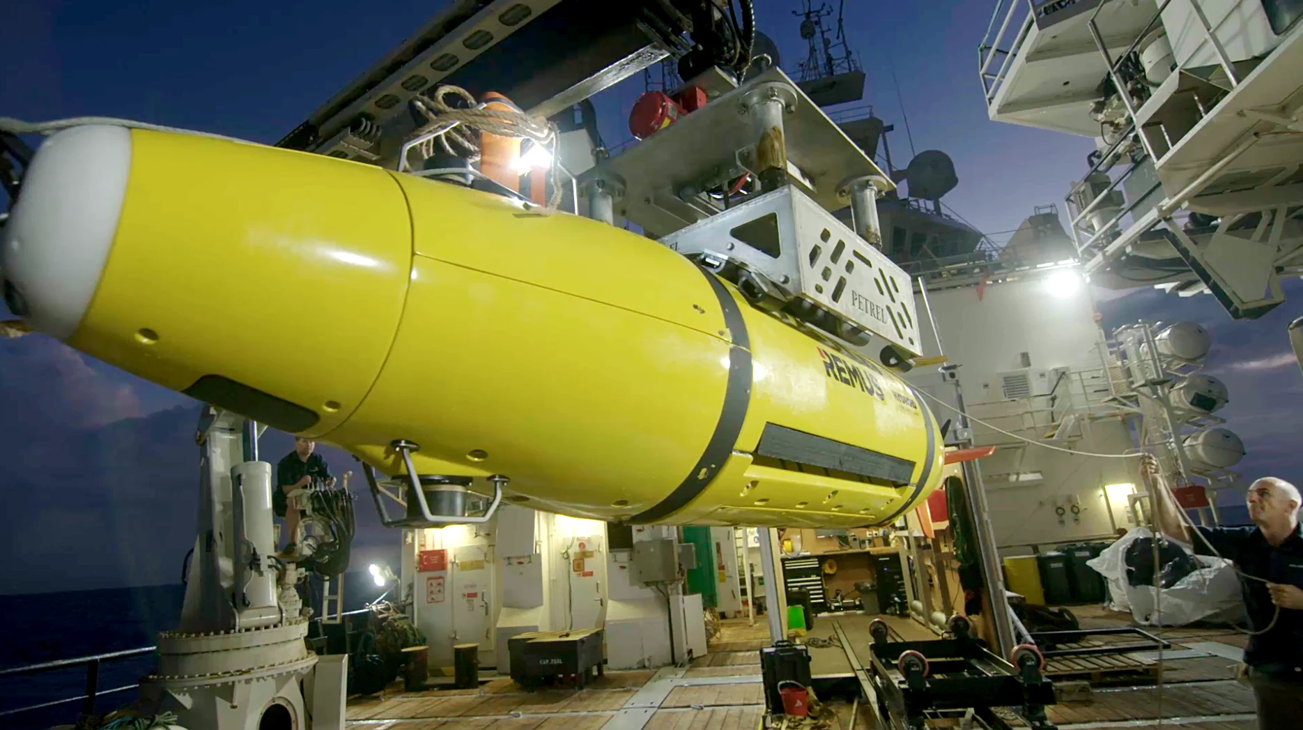 The AUV returns to the R/V Petrel