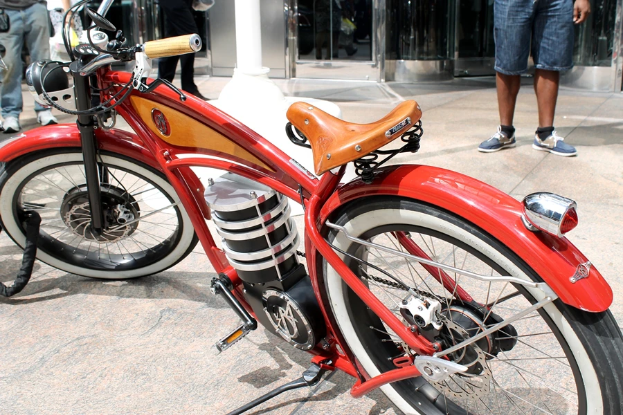A rear view of the B4 Bikes e-cruizer (Photo: Stu Robarts/Gizmag)