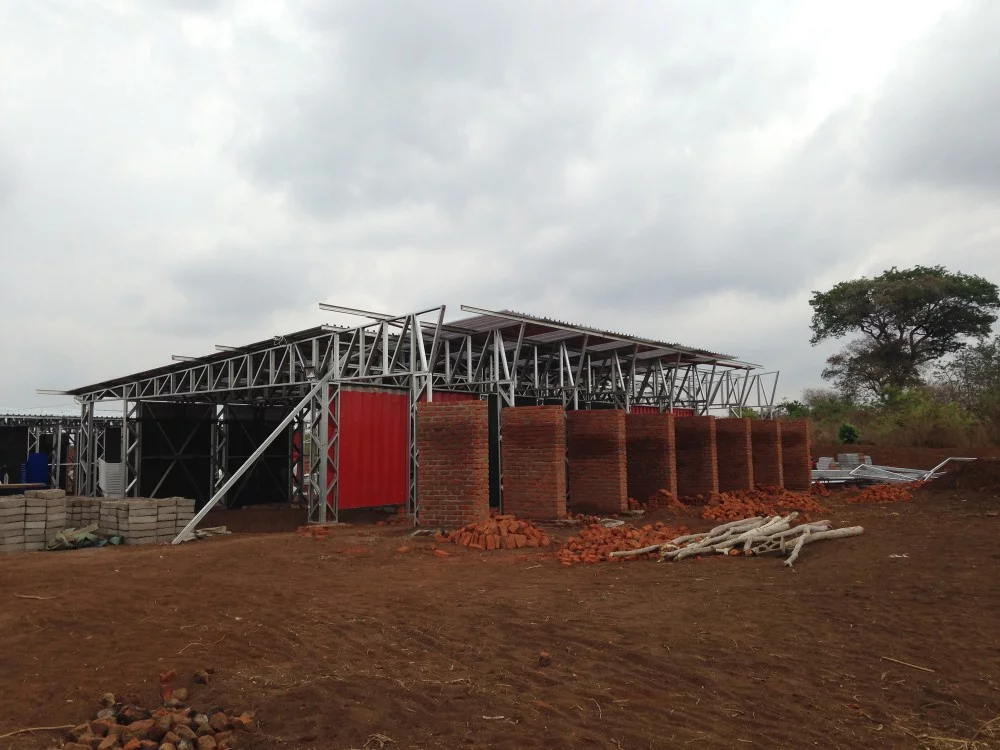 Exterior shot of the school (Photo: Architecture for a change)