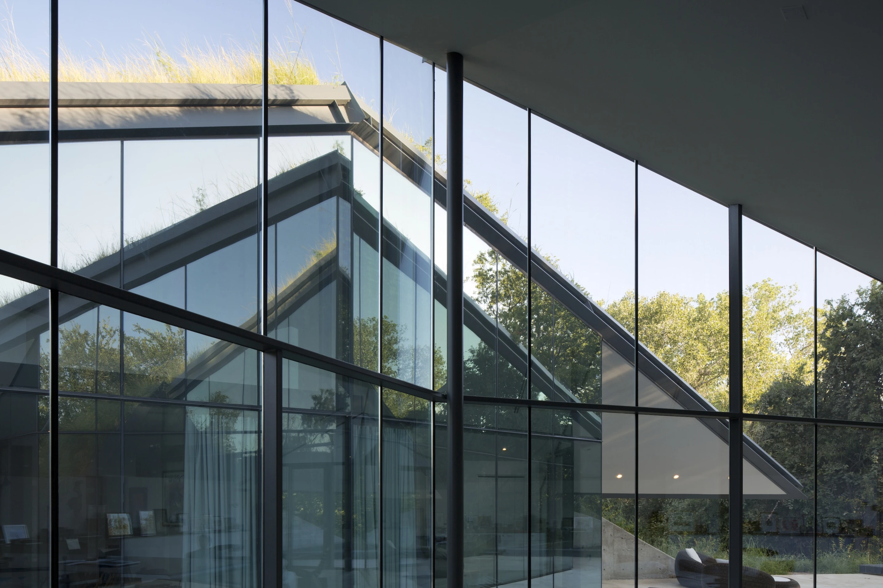 The interior of Edgeland Residence is broken up into two distinct areas meant for sleeping and living