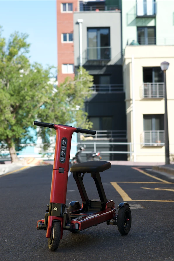 The Relync R1 includes a full lighting system