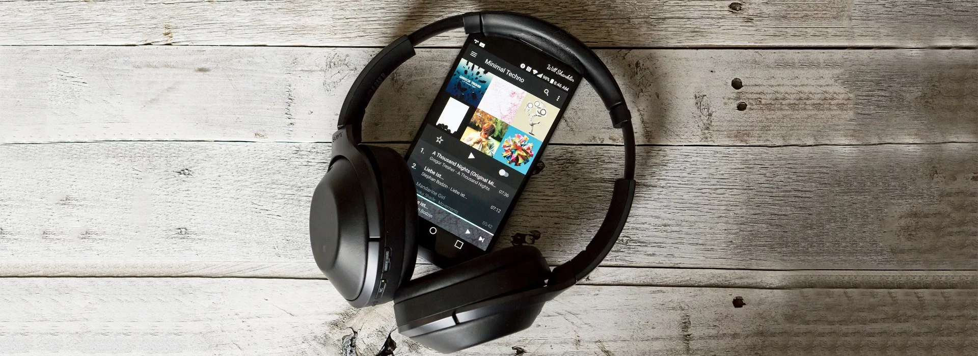 LG V20 with Sony MDR-1000X headphones