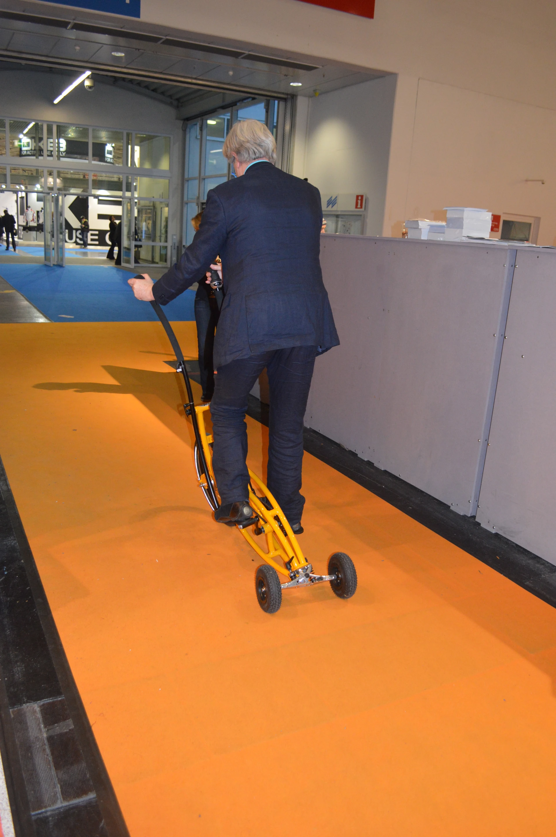 CURB scooter demonstration at ISPO Munich
