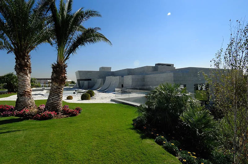 "1001 Nights" private dwelling by architects A-Cero