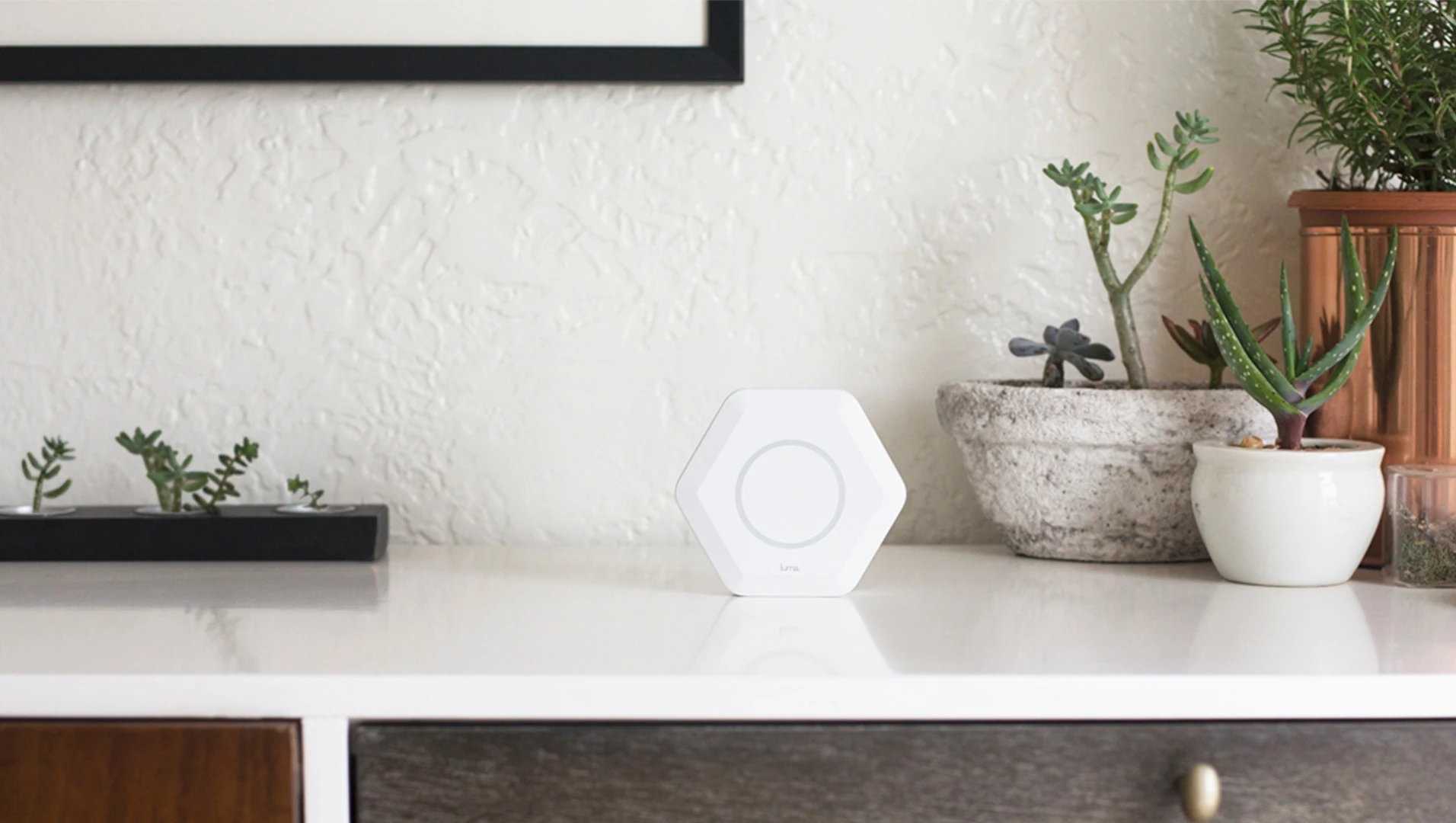 The Luma system can create a mesh Wi-Fi network made up of multiple units