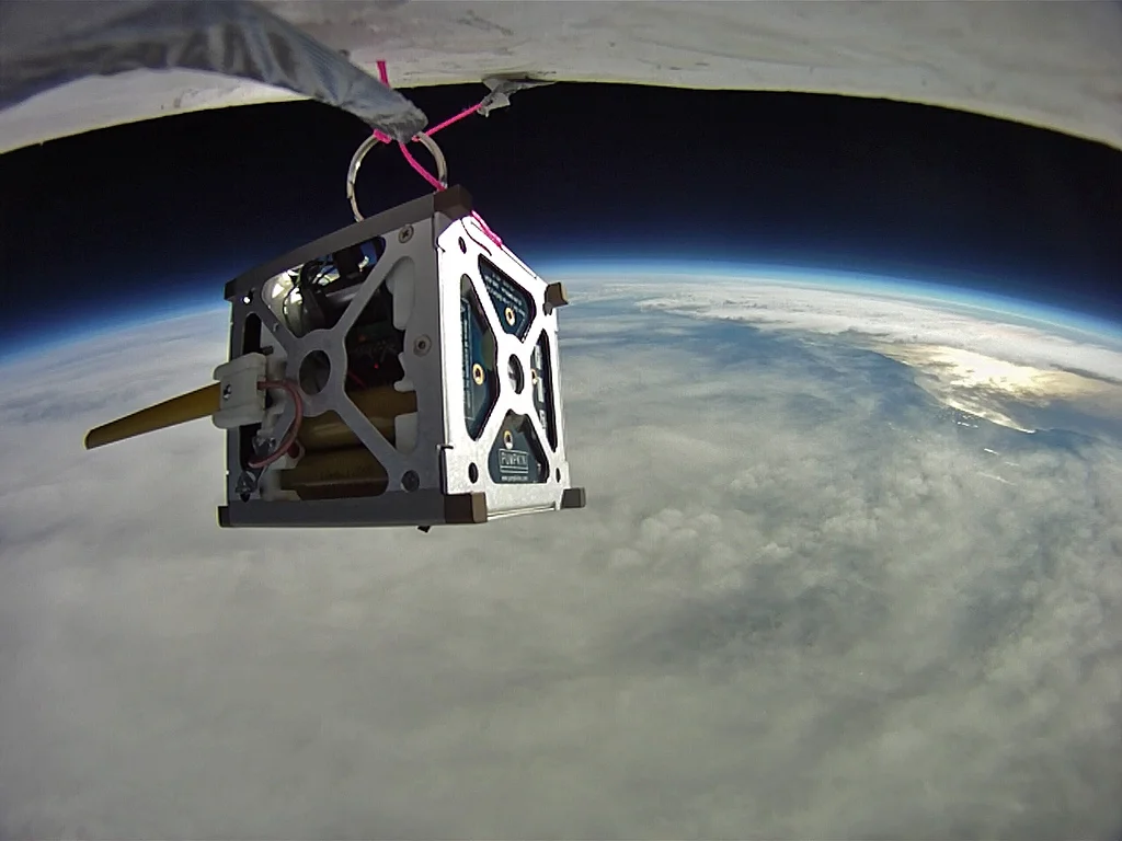 High altitude balloon test of PhoneSat 1.0 (Image: NASA)