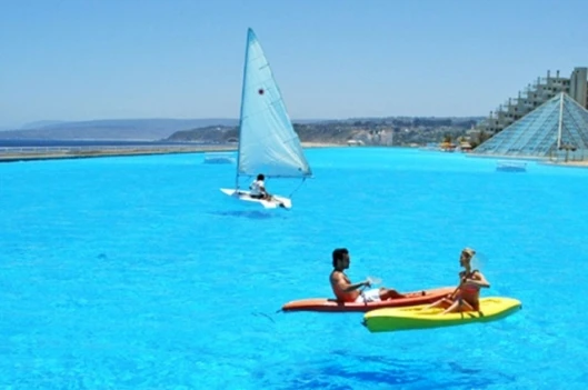 Currently the world's largest seawater pool at 3,324 ft long
