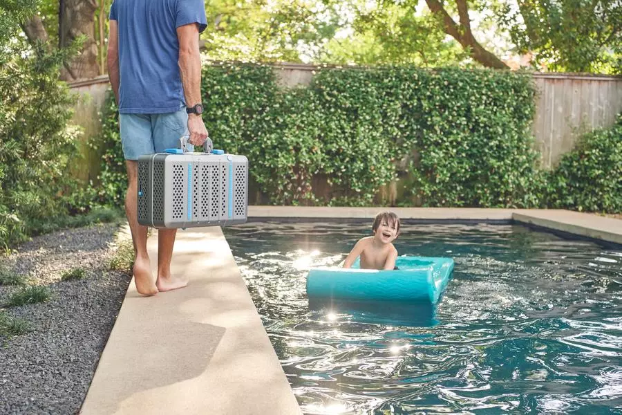 Portable charcoal barbecues can come in many shapes and sizes these days, but a new model from startup Nomad is one that puts a huge emphasis on easy carry