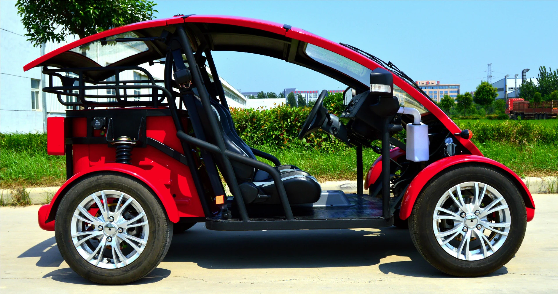All three Cruser Sport models feature a 5-kW brushless DC motor powered by a lithium iron phosphate 72-volt 62-Ah battery pack, anti-lock disc brakes on all four 14-inch aluminum wheels, plus front and rear suspension