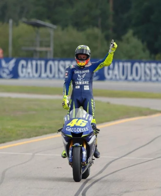 Rossi teels the fans how it is!