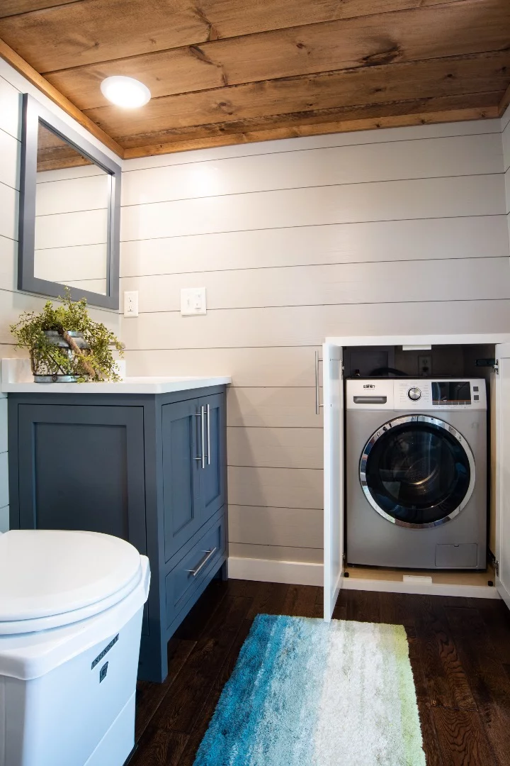 The Denali XL's bathroom includes a washer/dryer stowed away