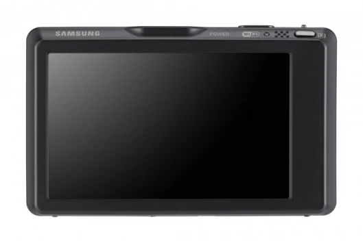 The Samsung CL65's 3.5-inch wide 1,520,000-pixel resolution touch-screen LCD - looks kinda like the TL225's