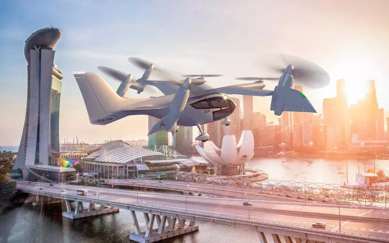 The E20 tilts four of its six props for cruise flight, locking the other two in a low-drag orientation