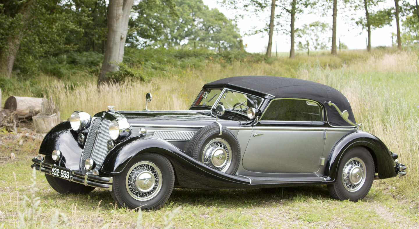 This 1937 HORCH 853 SPORT CABRIOLET sold for DKK 3,507,500
