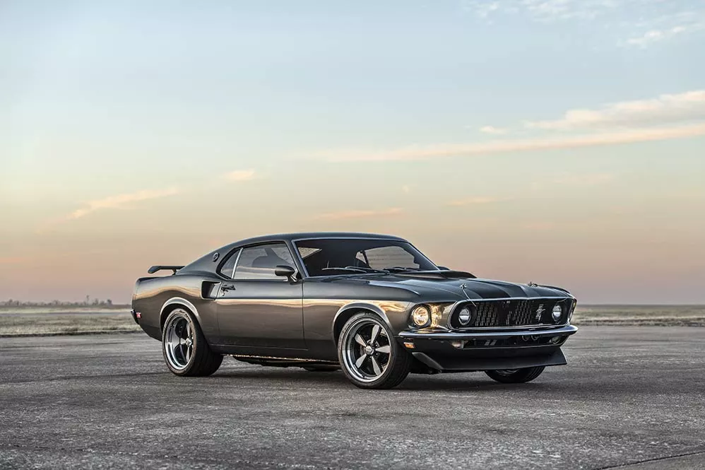 Inspired by the film John Wick, the paint scheme on the Mach 1 Hitman is immediately recognizable to fans