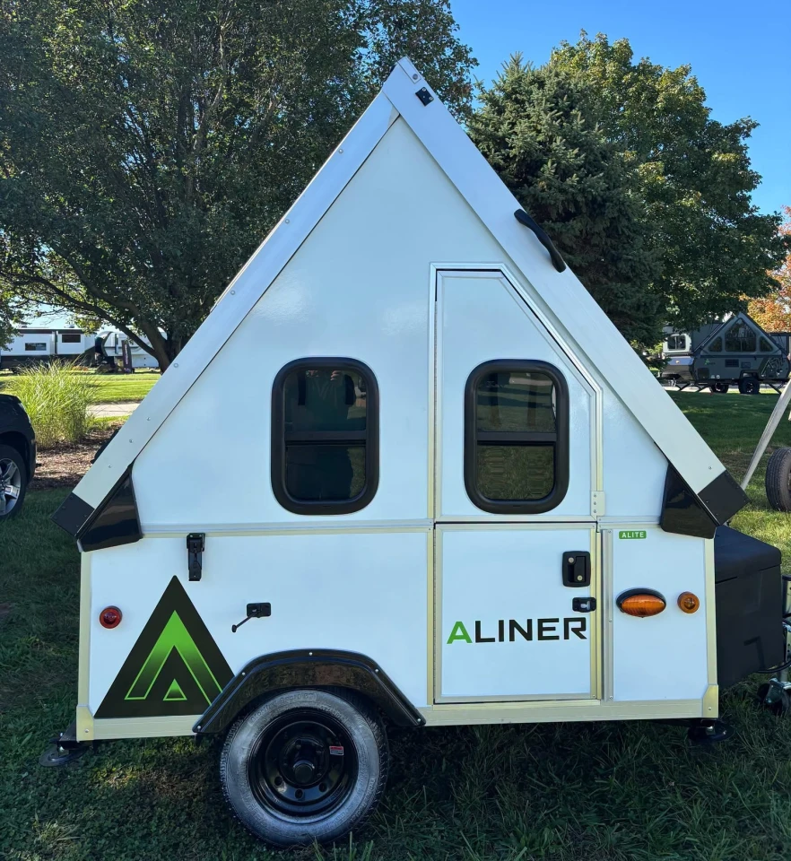 In contrast to the curvy base of the Scout Lite and other existing Aliner A-frames, the Alite has a square base below the steep roof panels