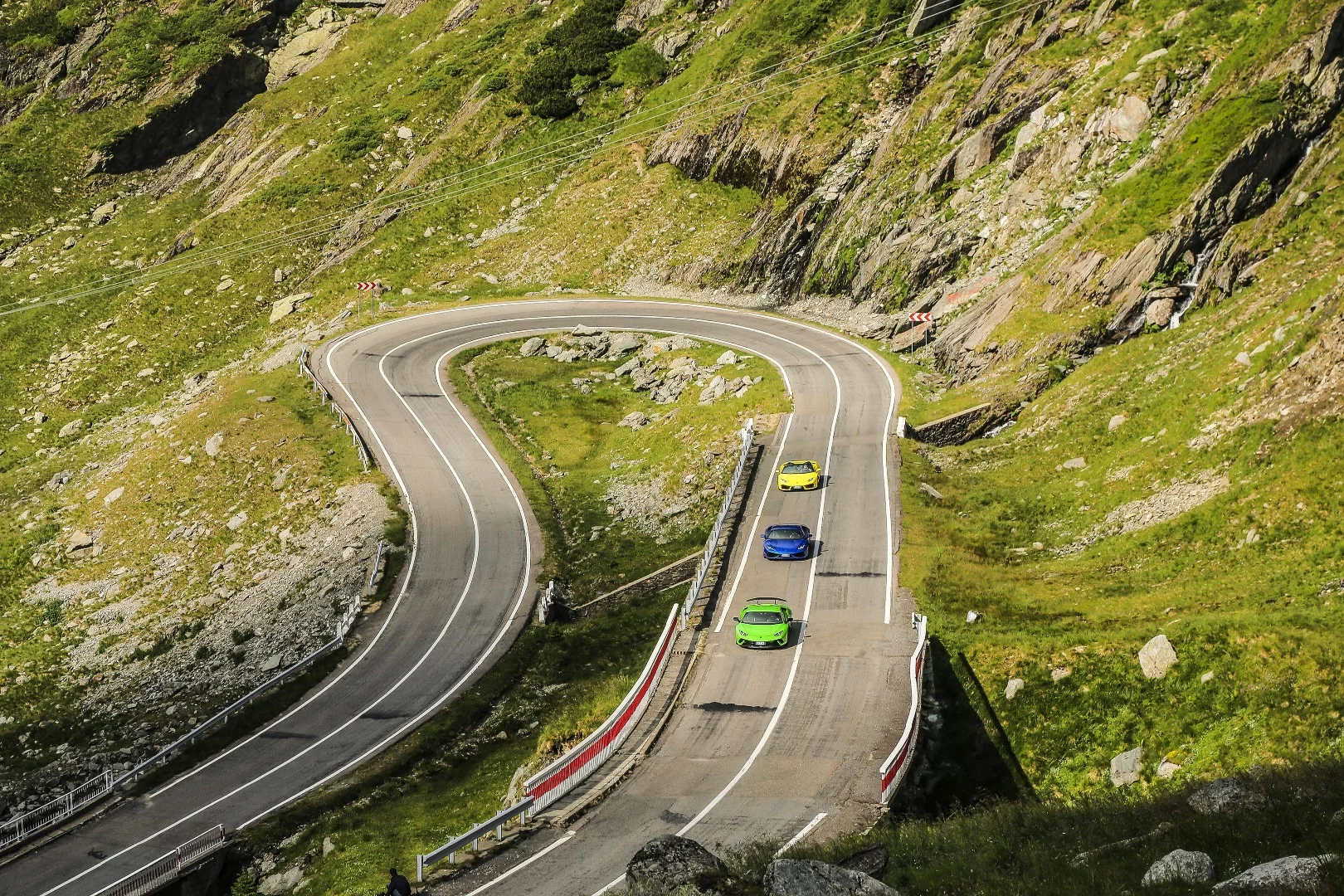 Lamborghini lets six Huracans loose on the Transfagarasan