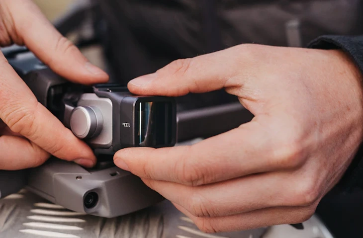 Its Moment Air anamorphic lens for DJI’s Mavic 2 and Zoom attaches to the drone’s camera with a custom-built mounting system