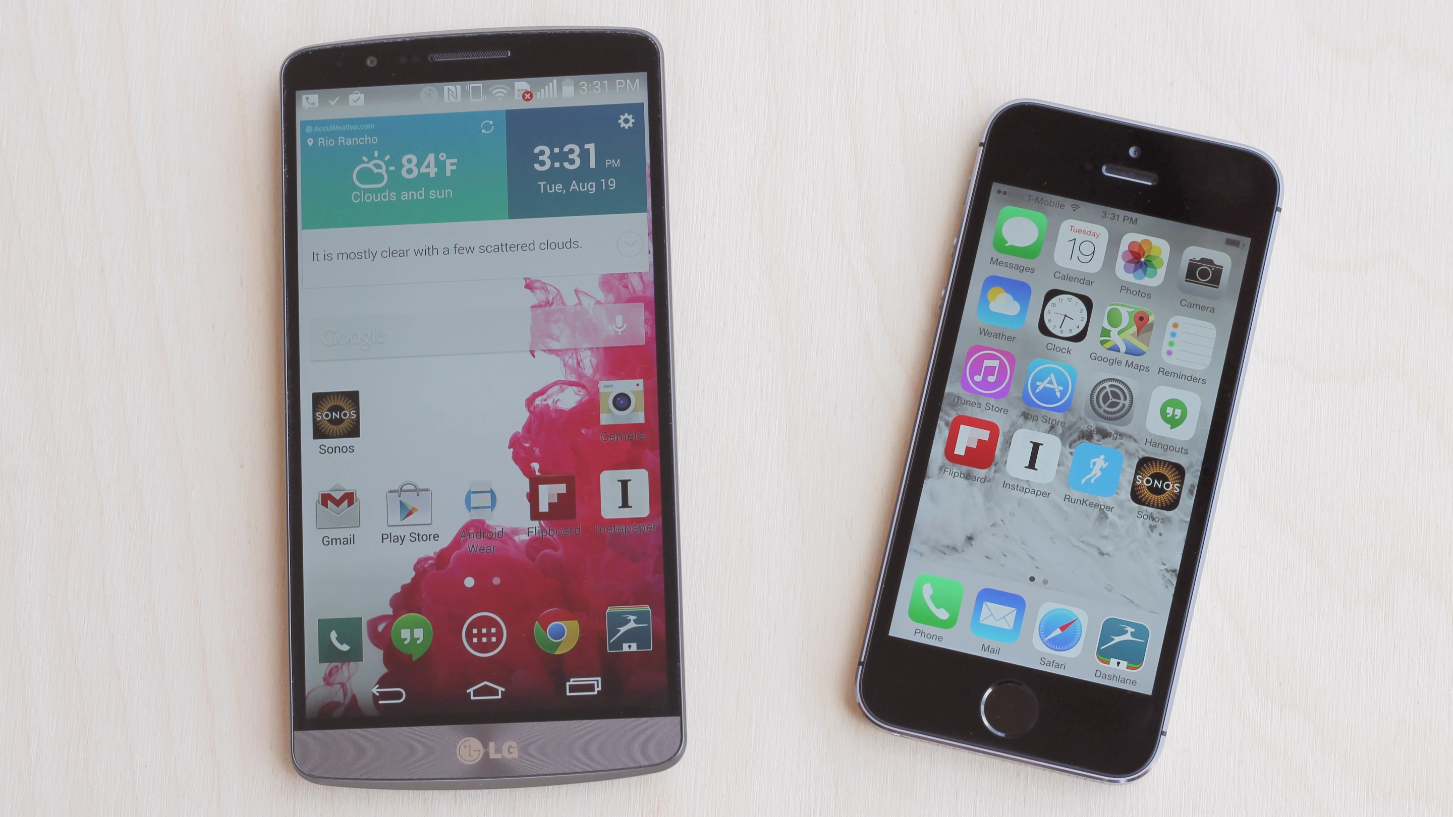 As different as they are, these are still two of the best smartphones you can buy today (Photo: Will Shanklin/Gizmag.com)