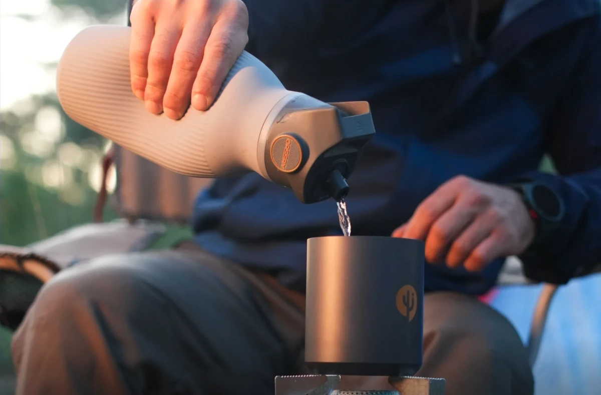 The integrated silicone or titanium cup provides a little added drinking flexibility