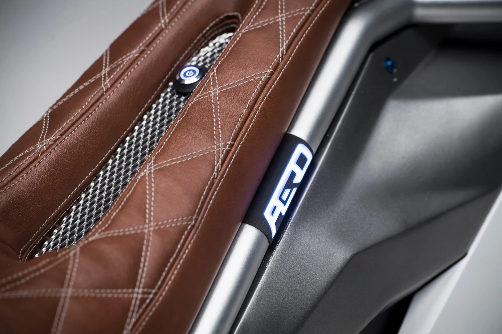 Aero E-Racer: leatherwork on the seat looks top-notch
