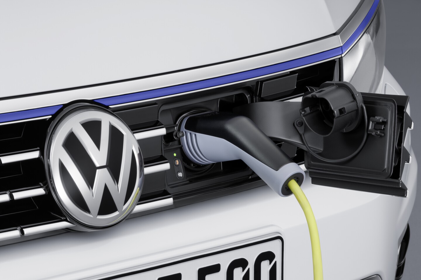 Charging takes 4 hours 15 minutes from a wall socket