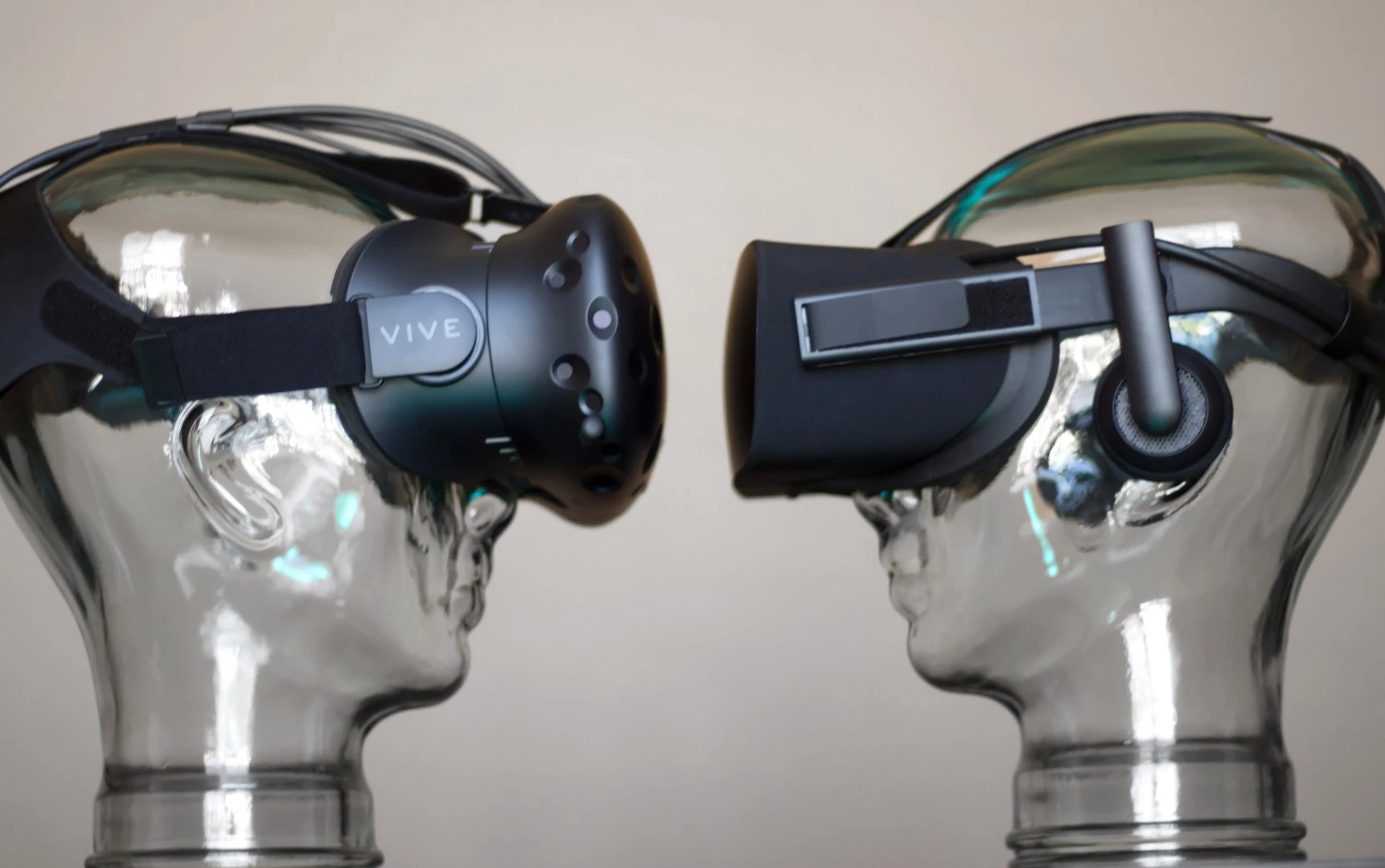 HTC Vive (left) and Oculus Rift