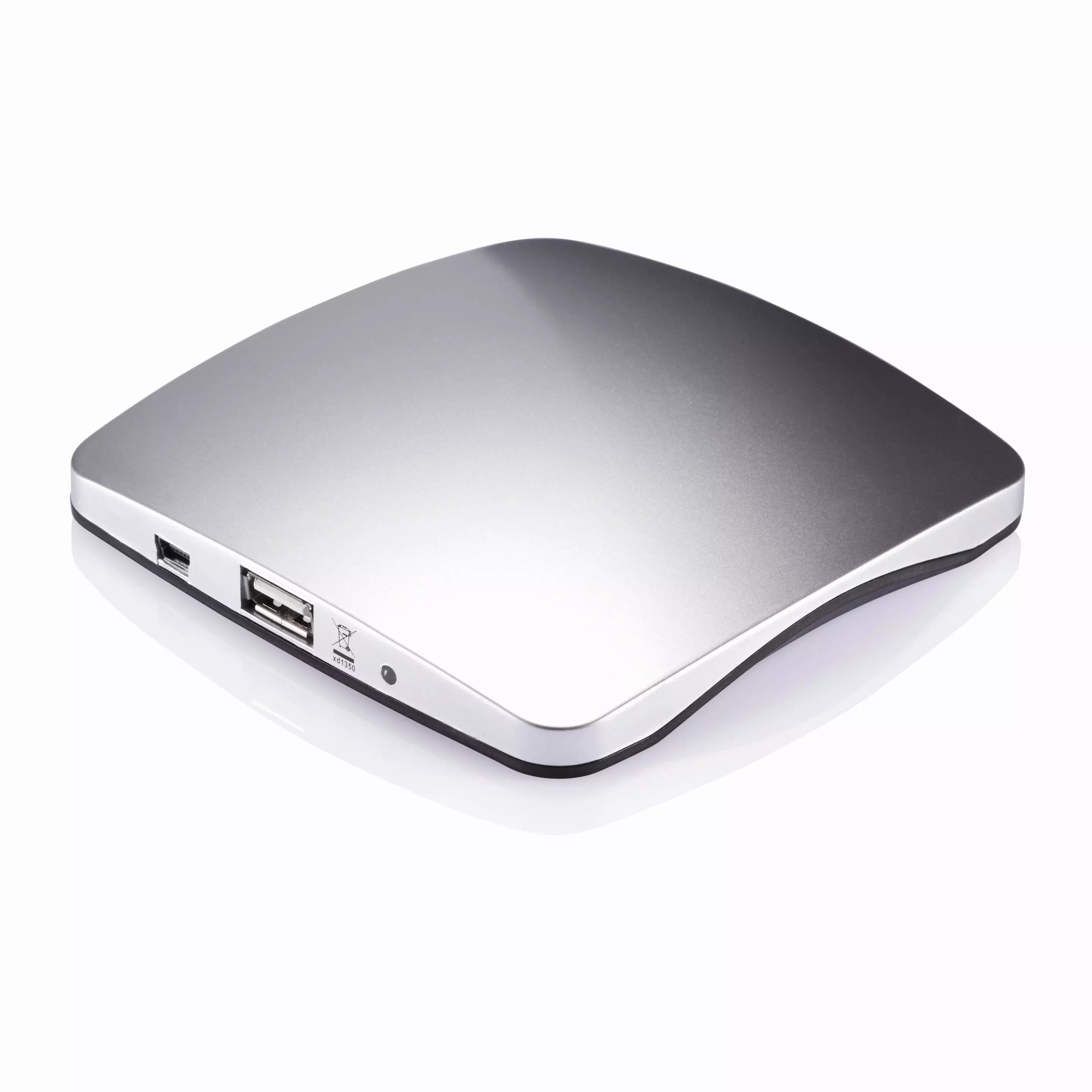 The charger contains a 1300 mAh Li-ion battery which is said to take around 13 hours of direct sunlight to reach full charge