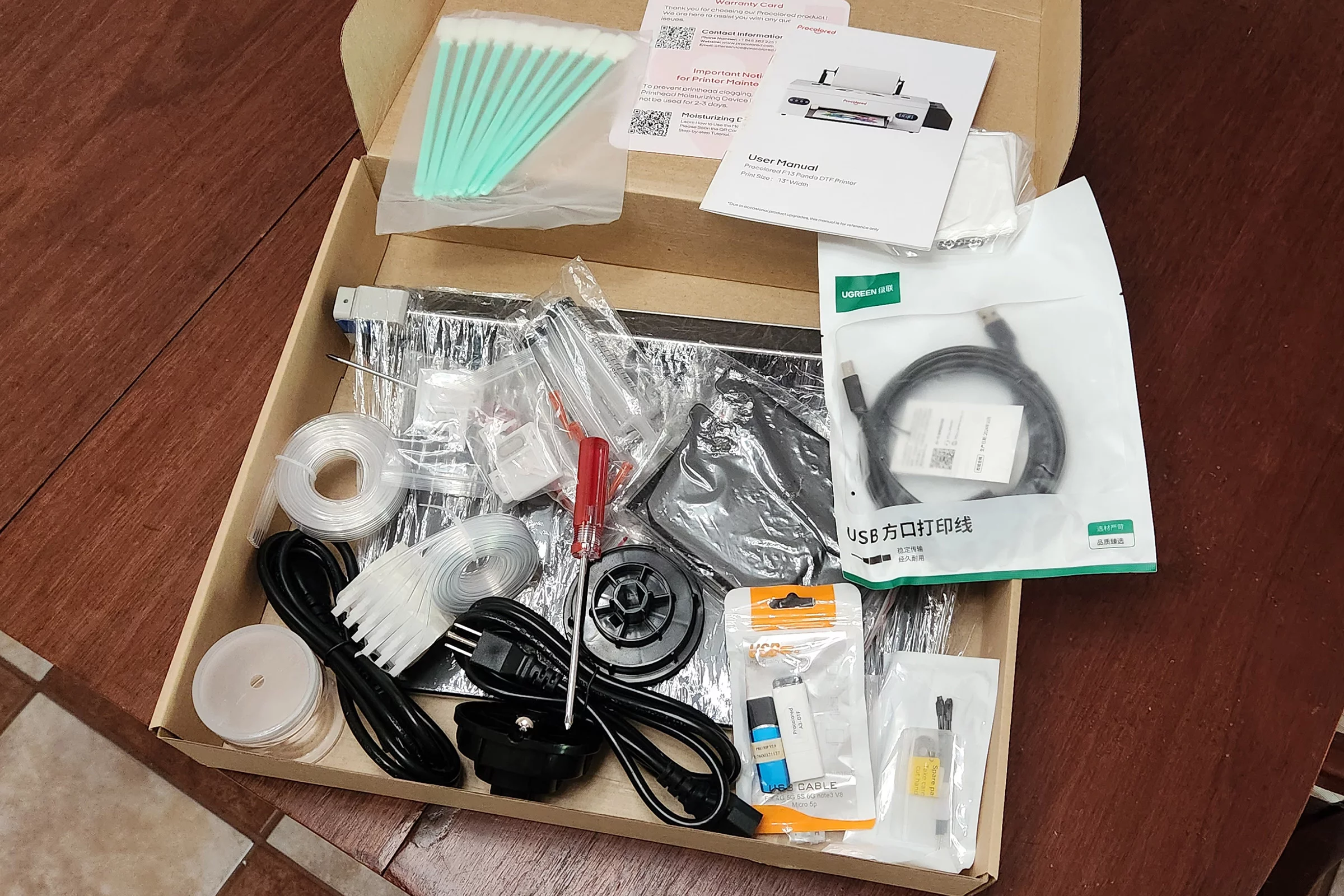 Inside contained everything you need and more, including spare ink lines, which was a nice touch