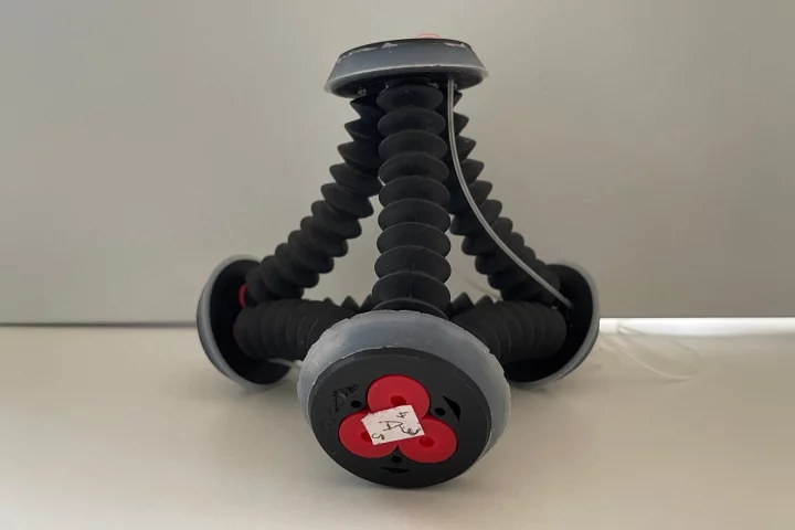 The Tetraflex robot in its default tetrahedron shape