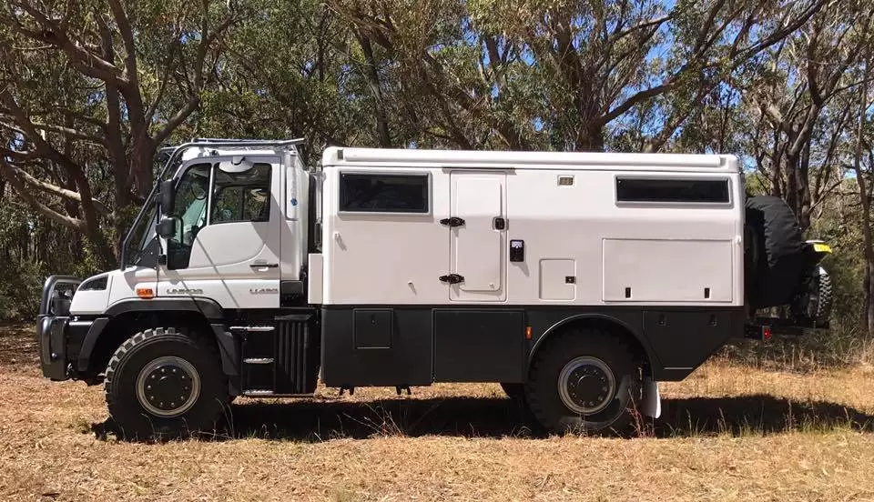 EarthCruiser Explorer XPR440