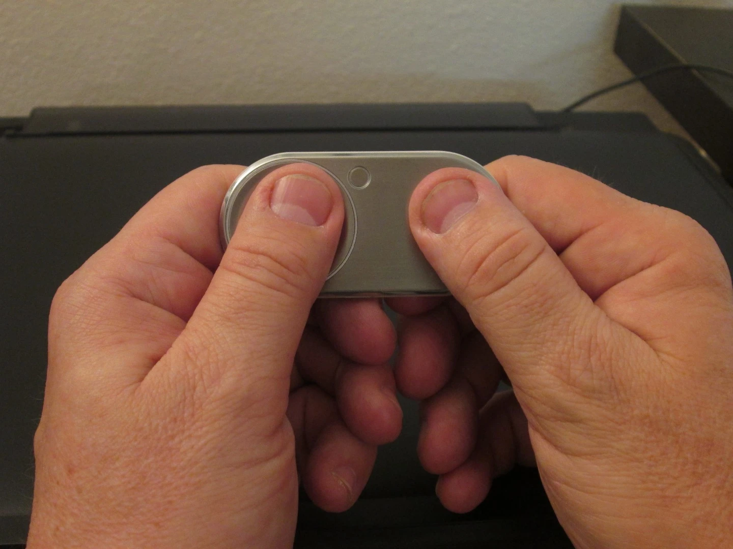 The Mocaheart unit is a pocket-sized device for monitoring and tracking heart health