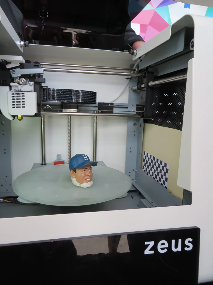 Objects up to 5 inches tall can be copied