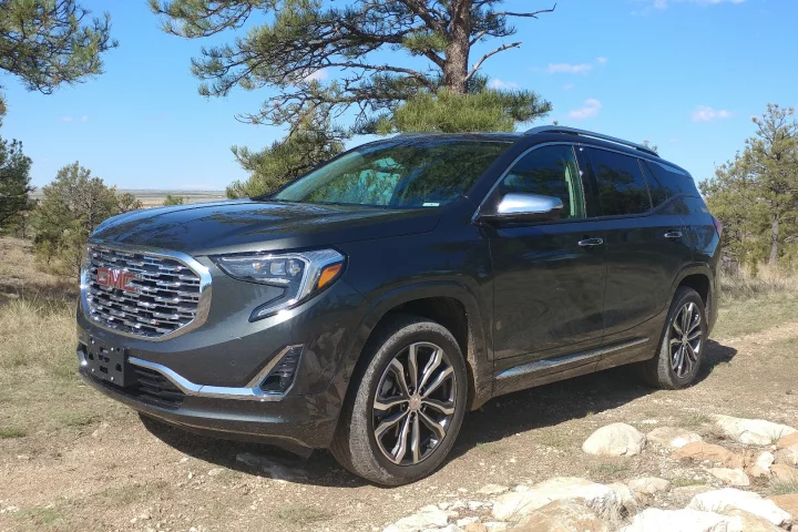 The most obvious changes to the 2018 GMC Terrain are seen from the outside