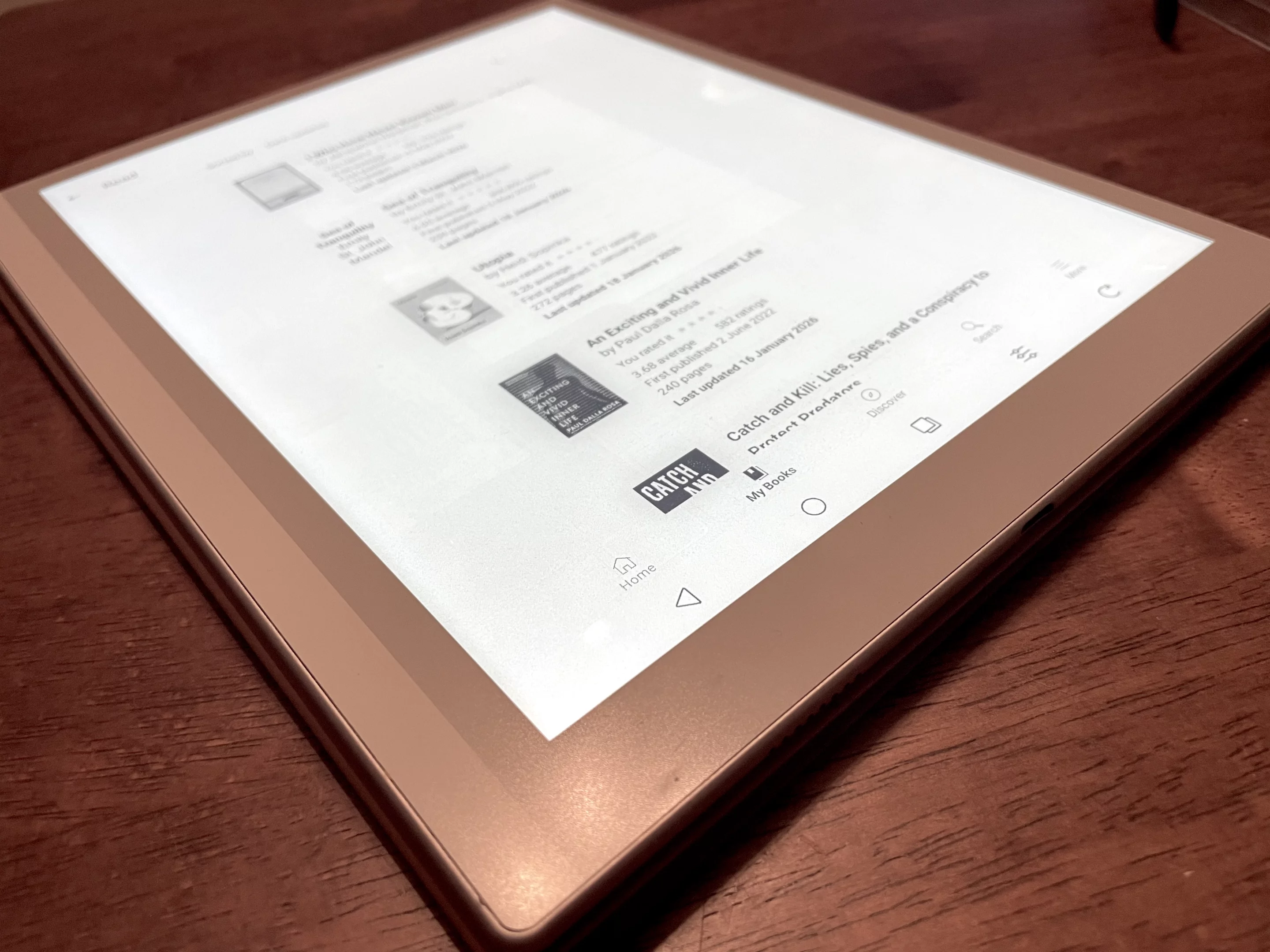 The tablet supports third-party apps like Goodreads – and the scroll rate is surprisingly good for this one
