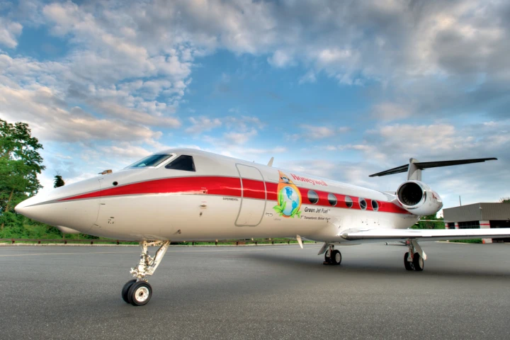 Gulfstream G450 crosses the Atlantic on 50/50 biofuel-jetfuel blend