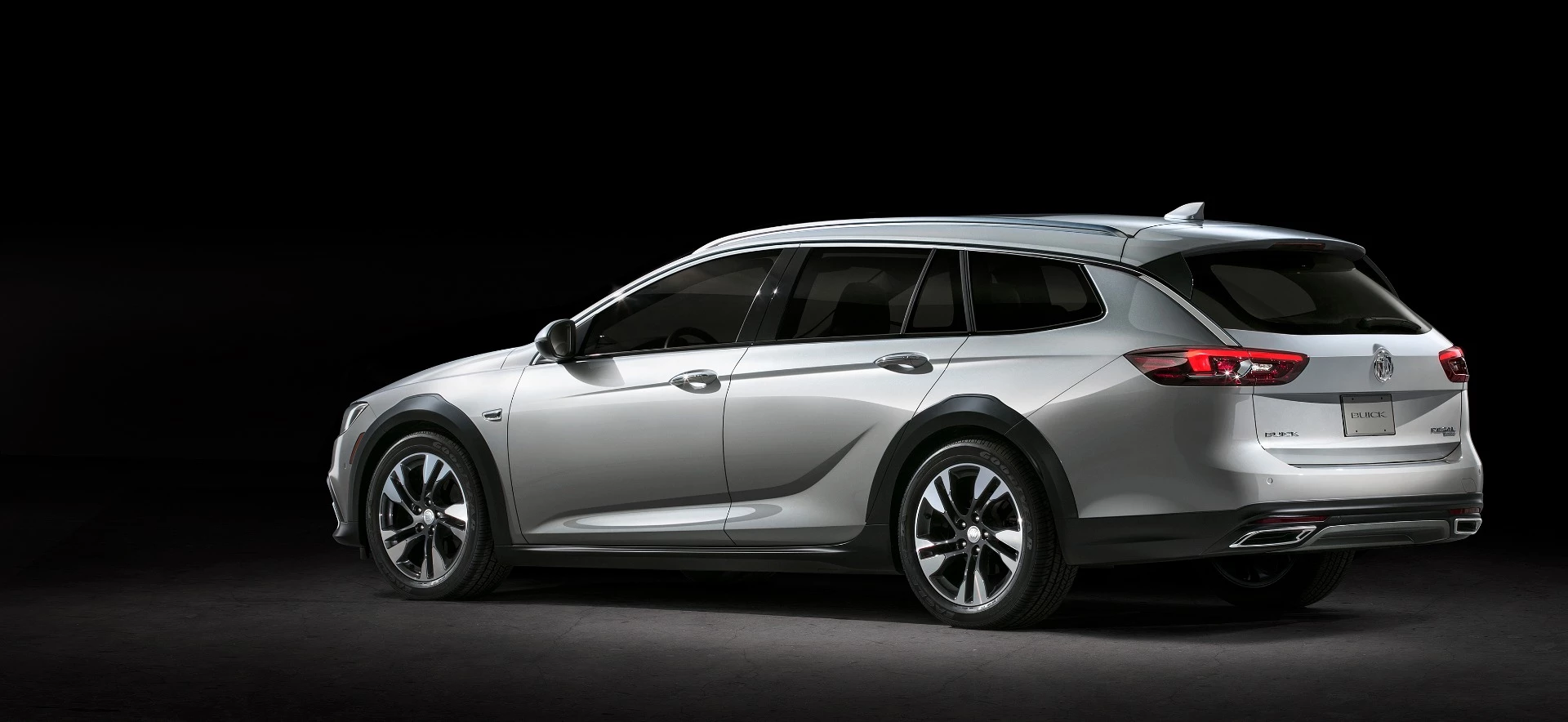 The TourX comes with running rails on the roof