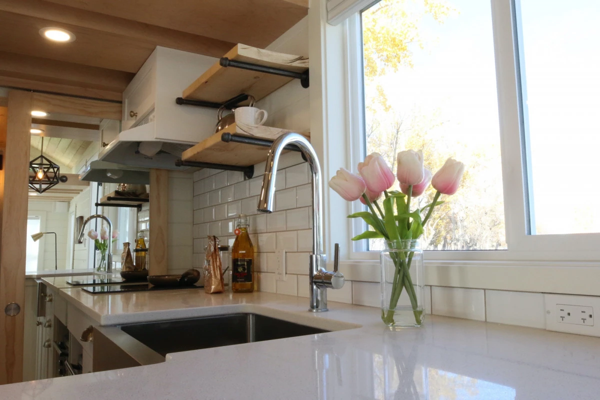 The Innisfree Anarres' kitchen includes a two-burner induction stove