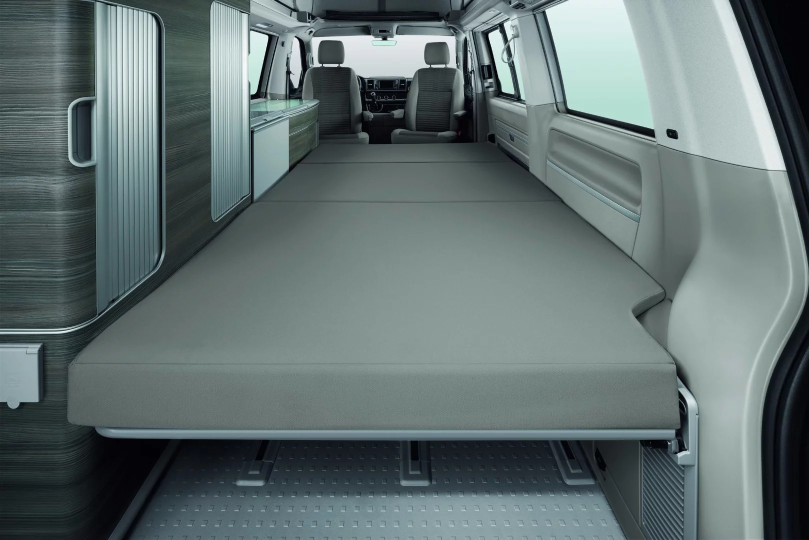 The California sleeps four