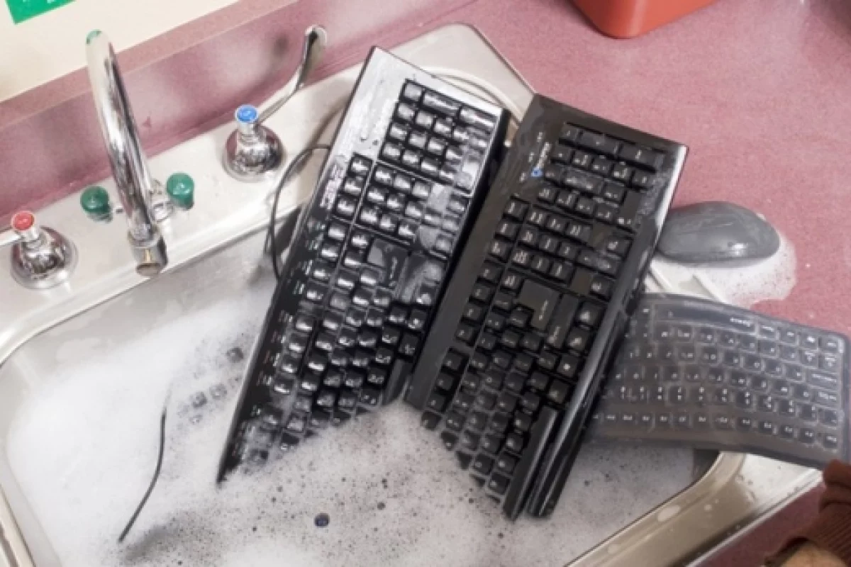 A range of waterproof keyboards and mice from Seal Shield are fully washable