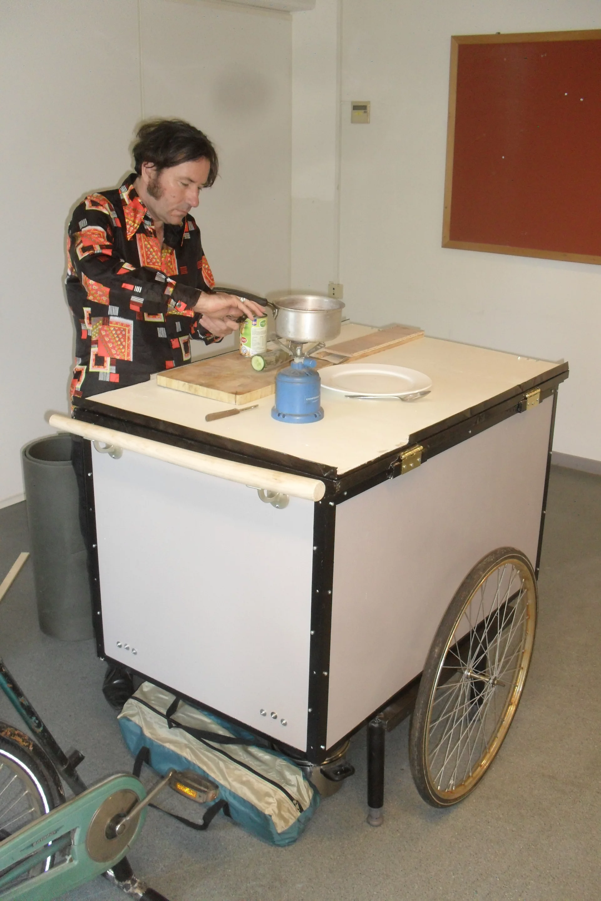 The Housetrike also offers a work top for cooking and other tasks