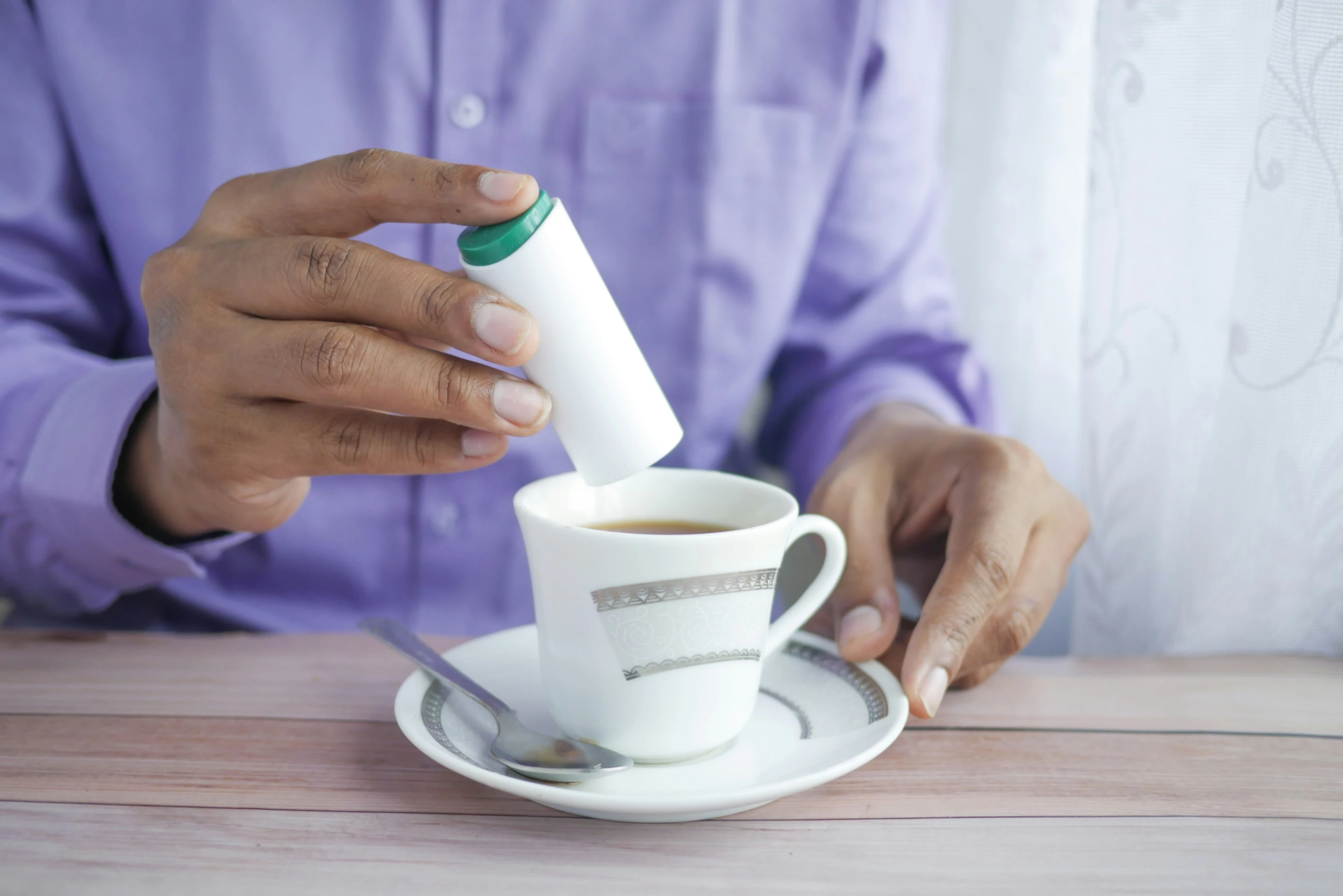 Artificial sweeteners are often used by people with diabetes, but a growing body of research is saying that might not be such a good idea