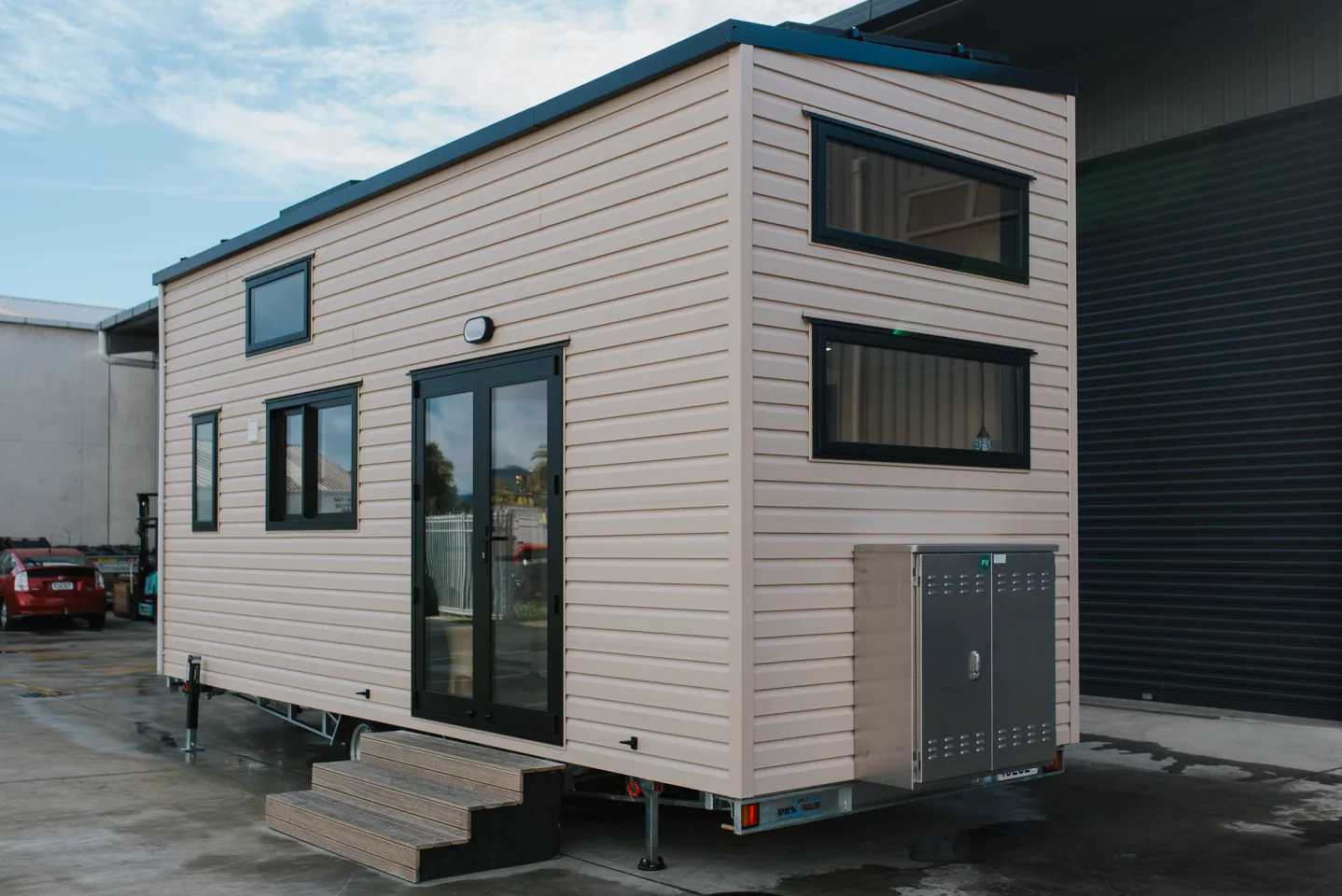 The Daisy Vera Tiny House was delivered as a turnkey build, including furniture and appliances, but not including the solar gear, for NZD 142,000