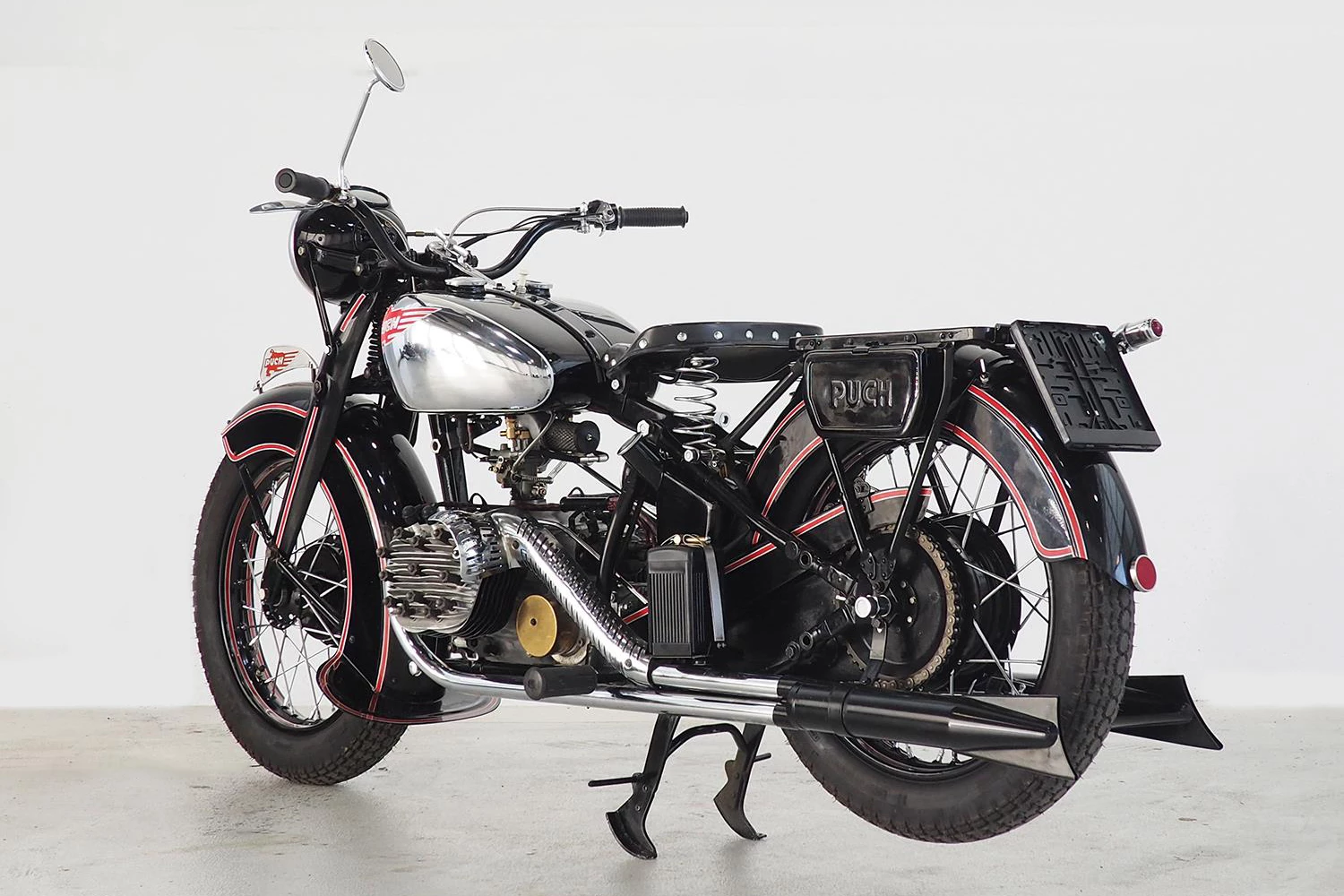 1936 Puch 800 | Dorotheum Auctions, Vienna | Sold 29 August, 2020 | EUR 115,000 (US$136,900) | Estimate: EUR 90,000 to EUR 120,000 (USD$110,000 to $140,000)