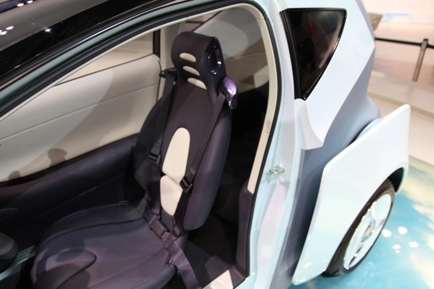Nissan's LandGlider