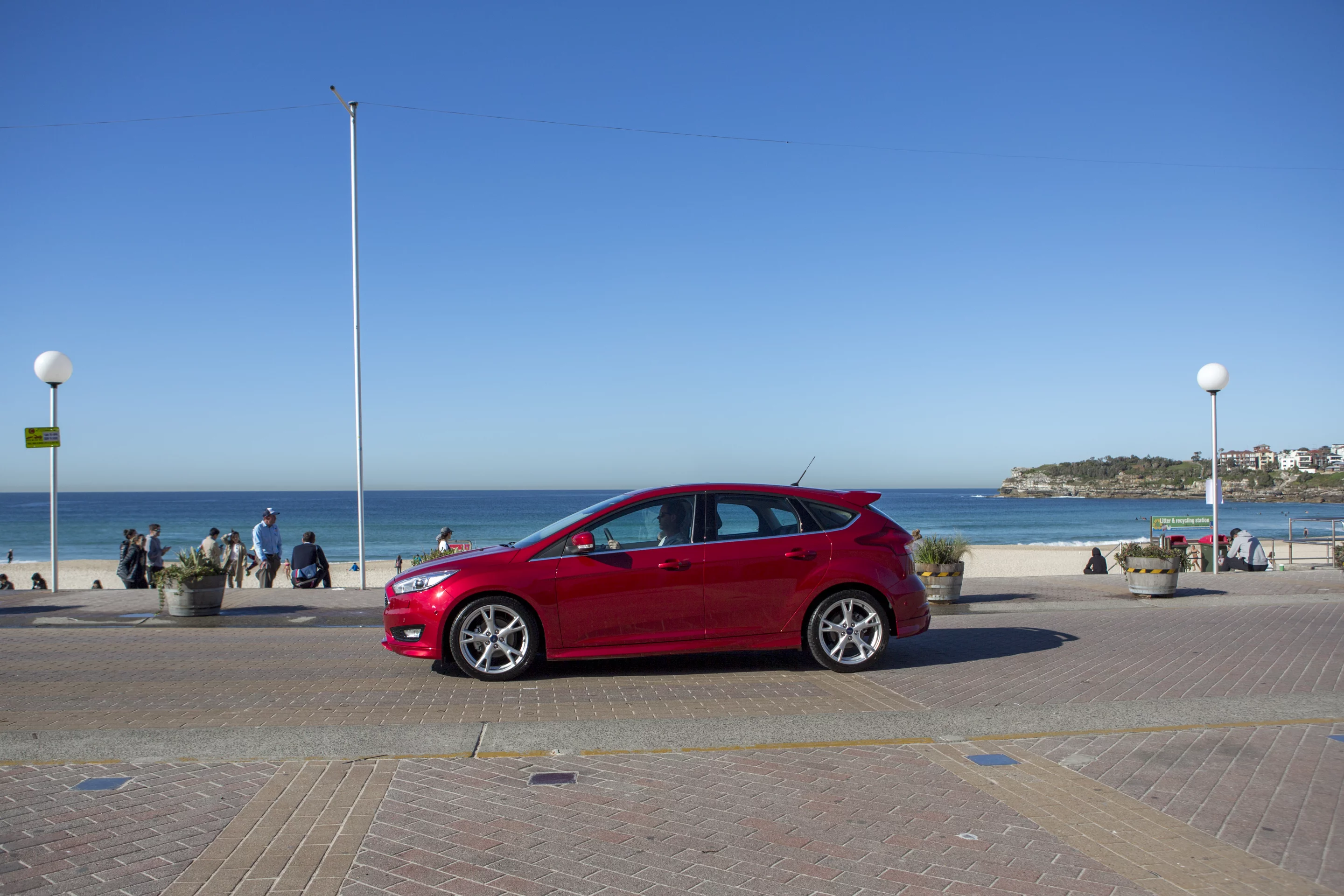 2016 Ford Focus: Peter piper picked a peck of parallel and perpendicular parking places