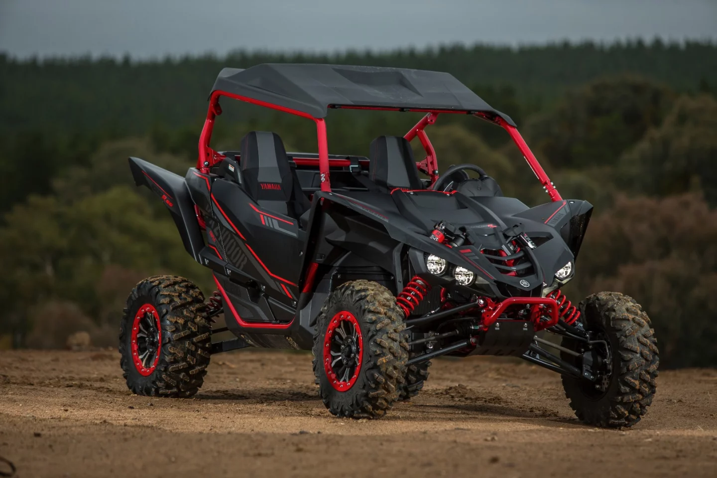 Yamaha YXZ1000R SS SE: sport shift automatic side-by-side offroad racer