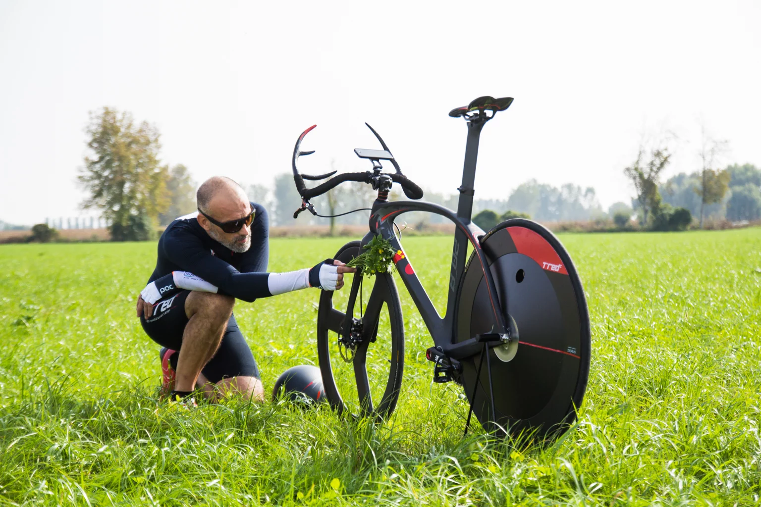 The BestiaNera Sport was initially debuted sporting a set of bar-end antlers(!)